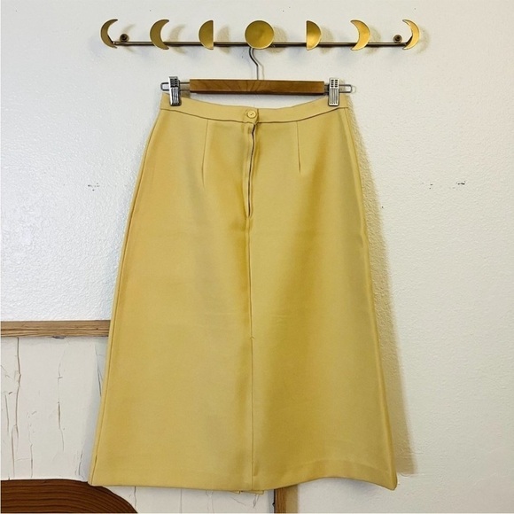 Vintage 70s Hippie Retro Pale Yellow Fitted Button Front Blazer & Midi Skirt Set - Picture 10 of 11